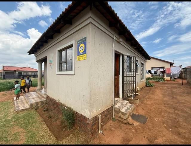 2 BEDROOM HOUSE FOR SALE IN VANDERBIJLPARK CE7